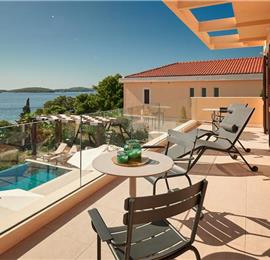 5 bedroom villa with infinity pool and sea views Hvar Town, sleeps 10